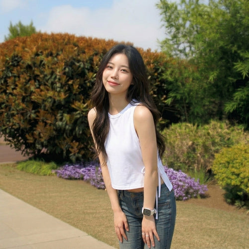 Effortlessly Chic Women's Side-Tie Crop Top for Ultimate Summer Style